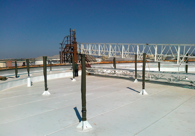 Floating roof support leg boots